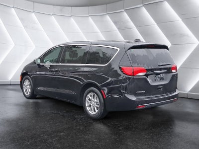 2026 Chrysler Voyager LX