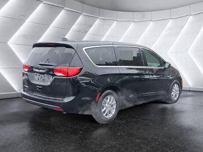 2026 Chrysler Voyager LX